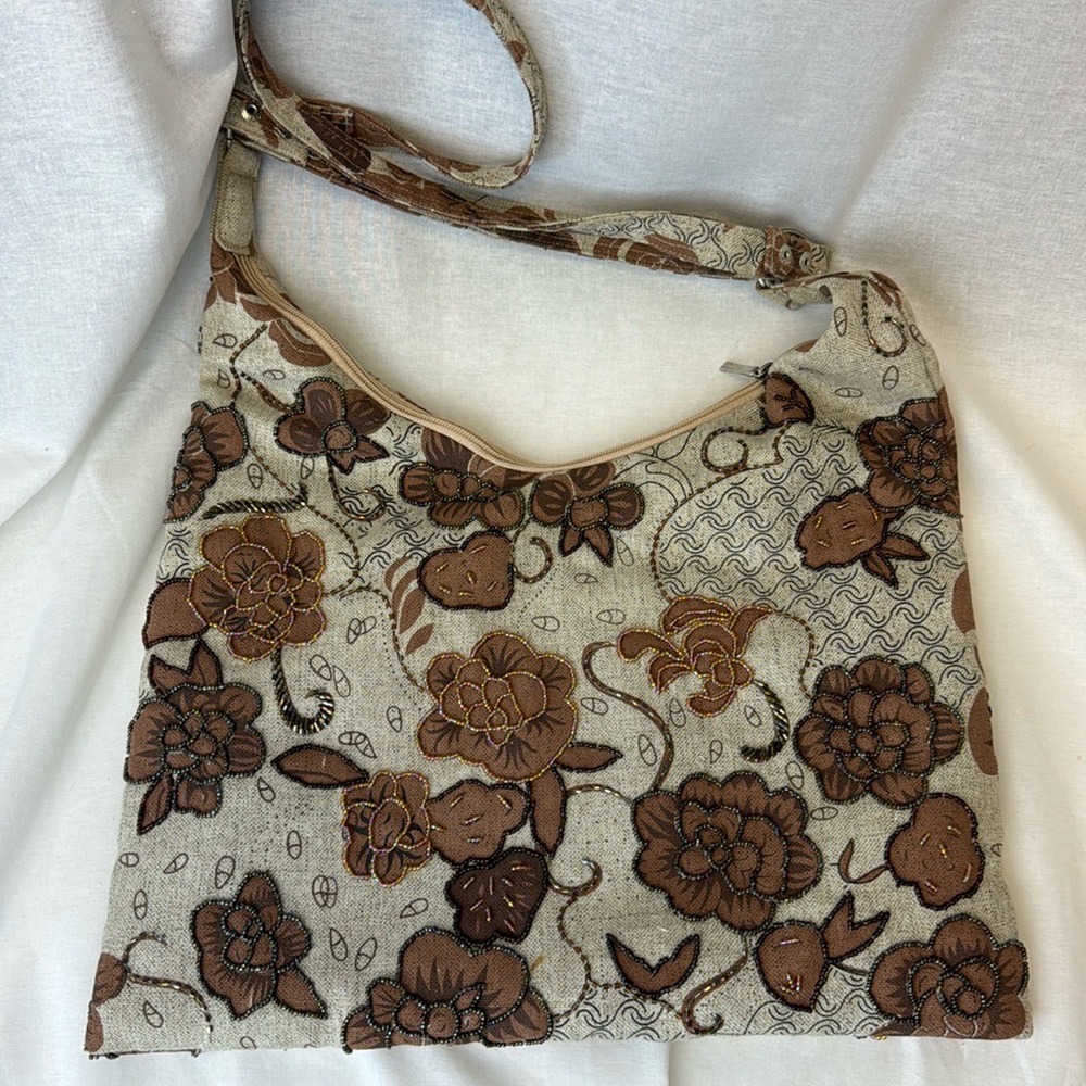 NEW Hand Beaded Floral 🌼Bag Shoulder Crossbody lined zipper pockets Cottagecore